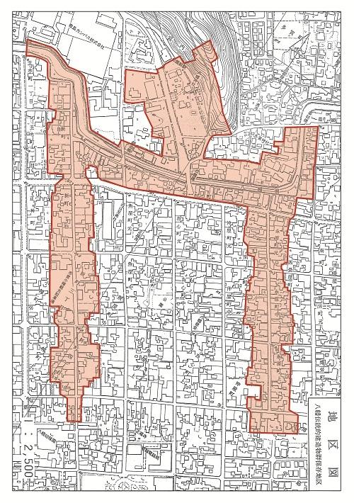 近江八幡市八幡伝統的建造物群保存地区を赤枠と薄いオレンジ色で示した白地図