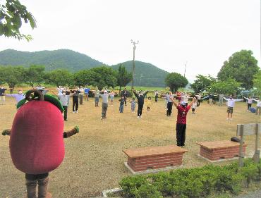 島町のみなさんでラジオ体操