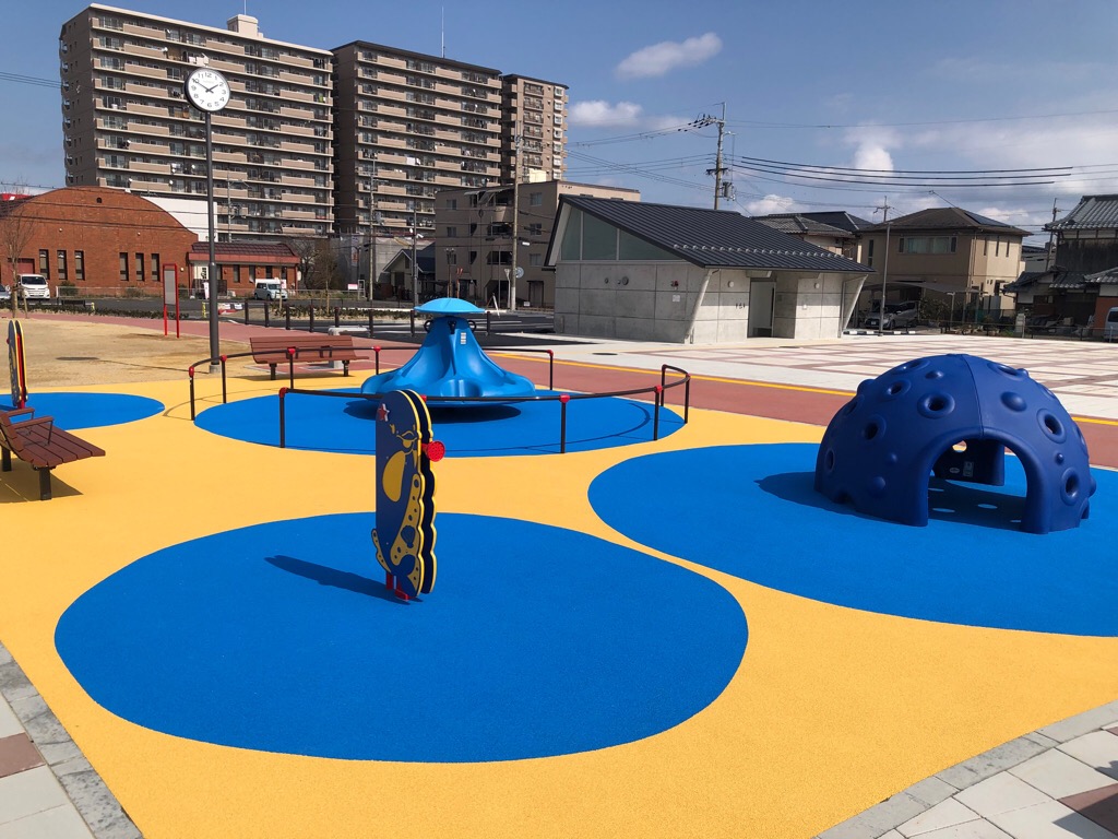 インクルーシブ遊具の画像